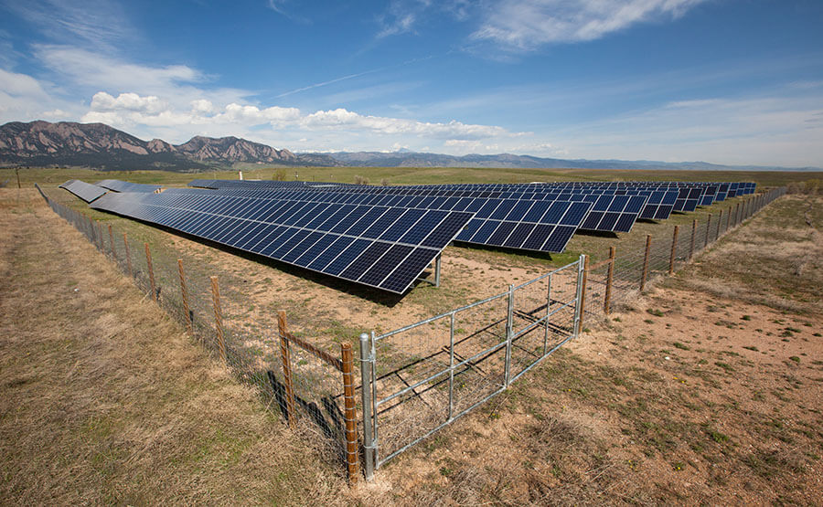 opebet赞助商清洁能源公司的REC太阳能装置