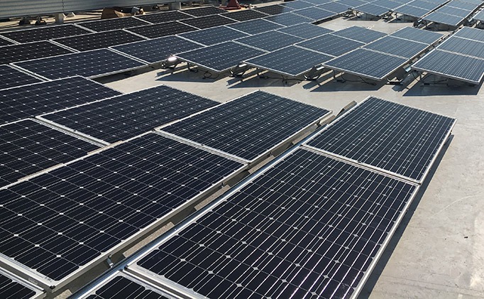 opebet赞助商施耐德电气的康沃尔太阳能装置